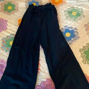 Women’s black flowy dress pants